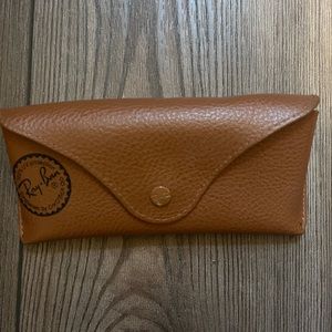 RAY BANS CASE